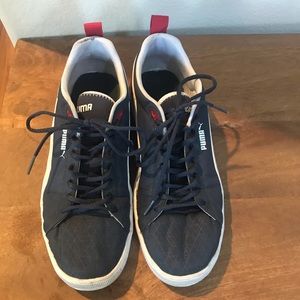 Puma sneakers Size 10